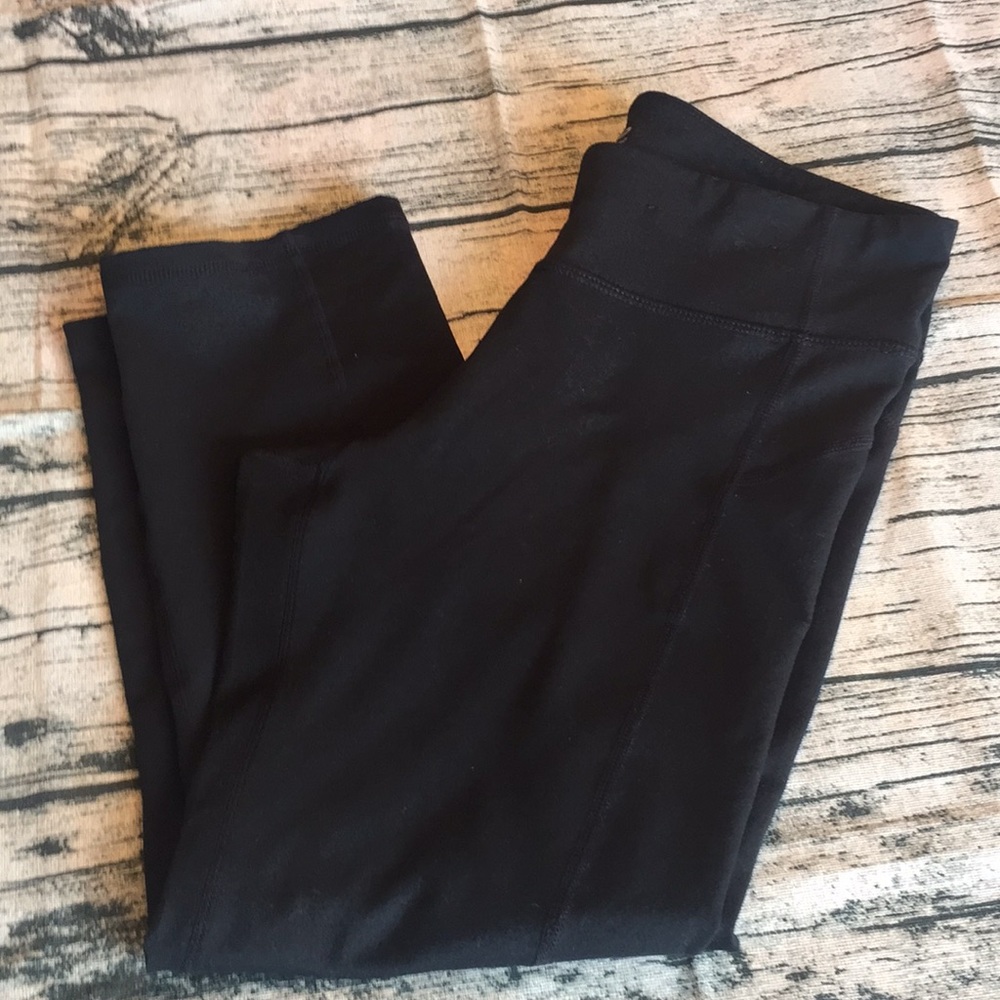 🖤3 for $12🖤 Champion cropped leggings